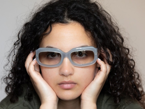 Moschino vintage 1990s sunglasses pearl grey 3631-S