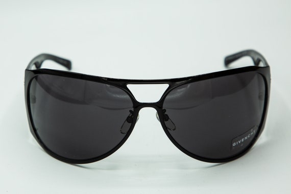 2000s GIVENCHY SGV219 Aviator Sunglasses - Etsy display picture 2