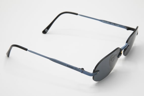 Versus Versace ヴィンテージ サングラス スモール オーバル リムレス