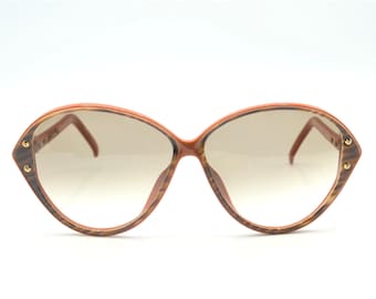 2000s Christian Dior Stripe Cat-eye Sunglasses - Etsy display picture 1