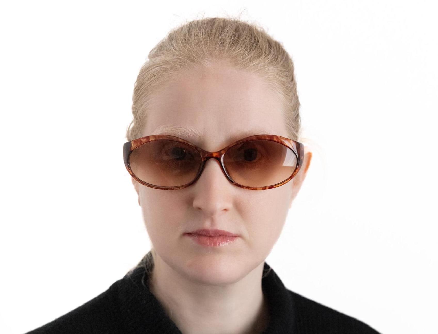 Lunettes de soleil ovales vintage VIENNALINE 1629 des années 1980