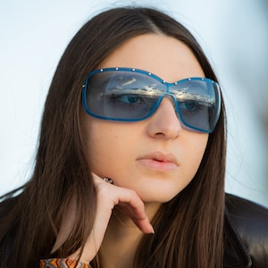 Blue shield wrap sunglasses 2000s VOGUE metal 3510s-b
