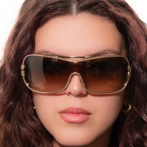 2000s PRADA 62H rimless shield sunglasses beige
