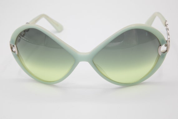 Moschino women's 2000s sunglasses green M3708s - image 2