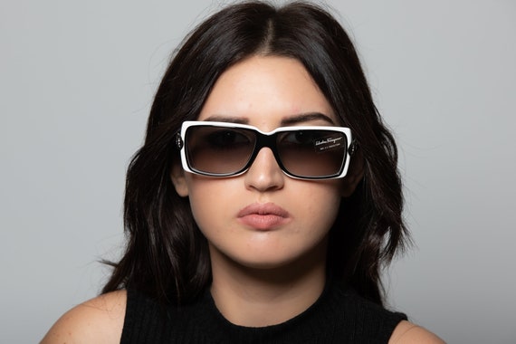 Salvatore Ferragamo Black/white Sunglasses Kits.com -- Salvatore Ferragamo SF1028SN main image 4