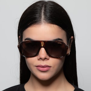2000s CARRERA 5547 sunglasses squared tortoise