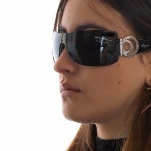 Ferragamo rimless wrap shield sunglasses 2000s black 1139b