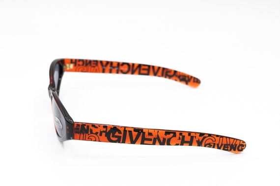 Givenchy Cat-Eye Burnt Orange Frame Sunglasses Givenchy Giv Cut GV40049I 43C Wrap Sunglasses Matte Orange  main image 4