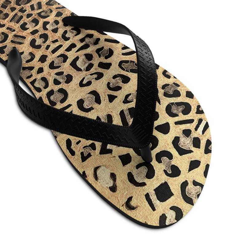 Leopard Wear The Expression Flip-Flops