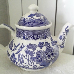 Churchill China Blue Willow Georgian Teapot 1200ml | Etsy Churchill China Blue Willow Georgian Teapot 1200ml | Etsy