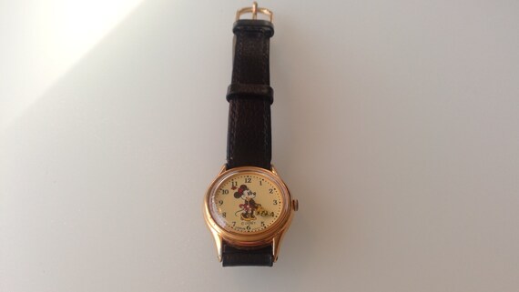 Gold-tone Lorus V515-6080 A1 Disney Minnie Mouse Watch  display picture 1