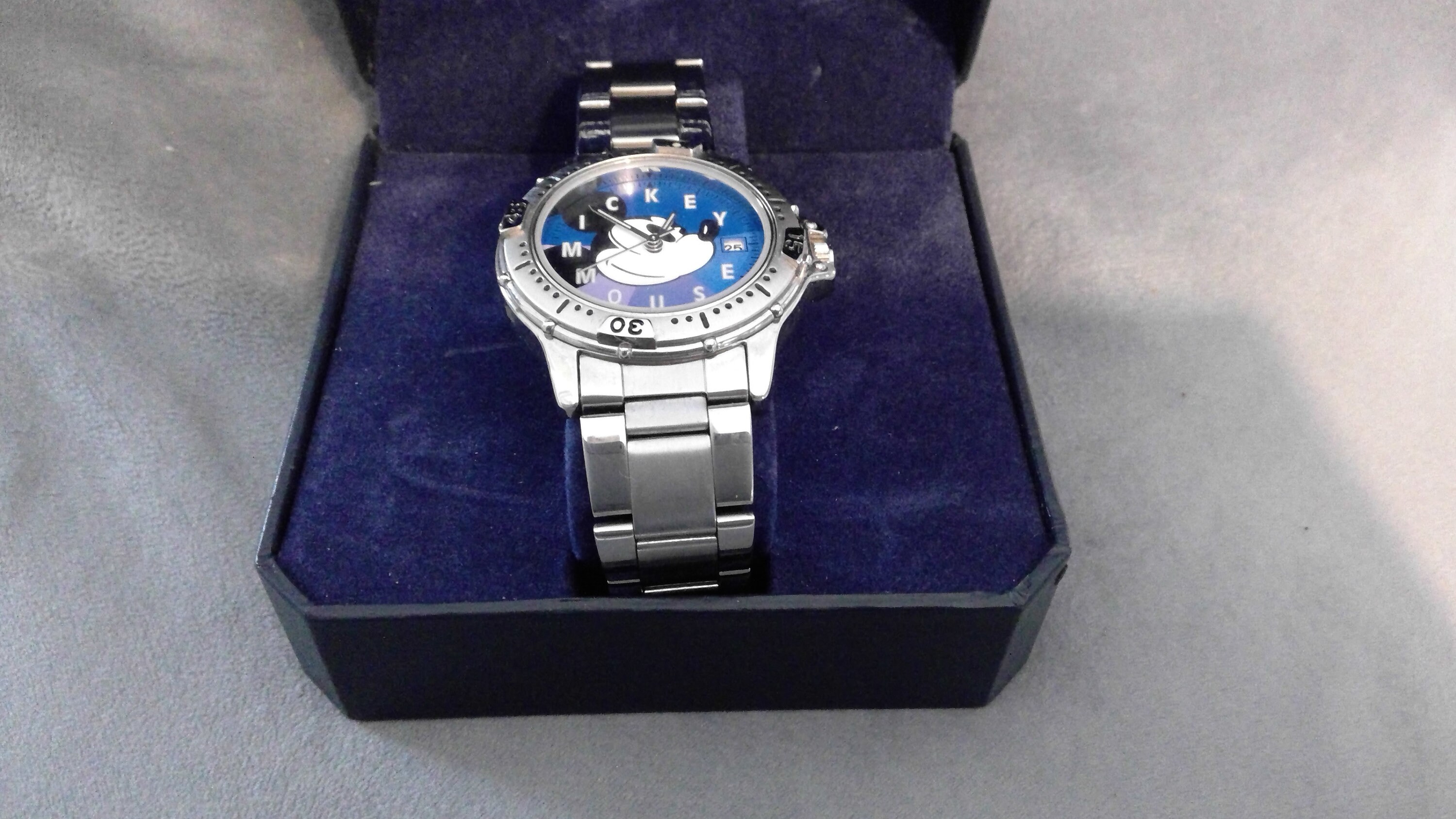 Mickey Mouse Limited Edition Watch 643/1000 70th Anniversary 1928-1998 ...
