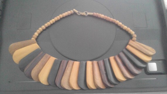 VINTAGE: Stacked Flat Layered Beads Wood Necklace… - image 4