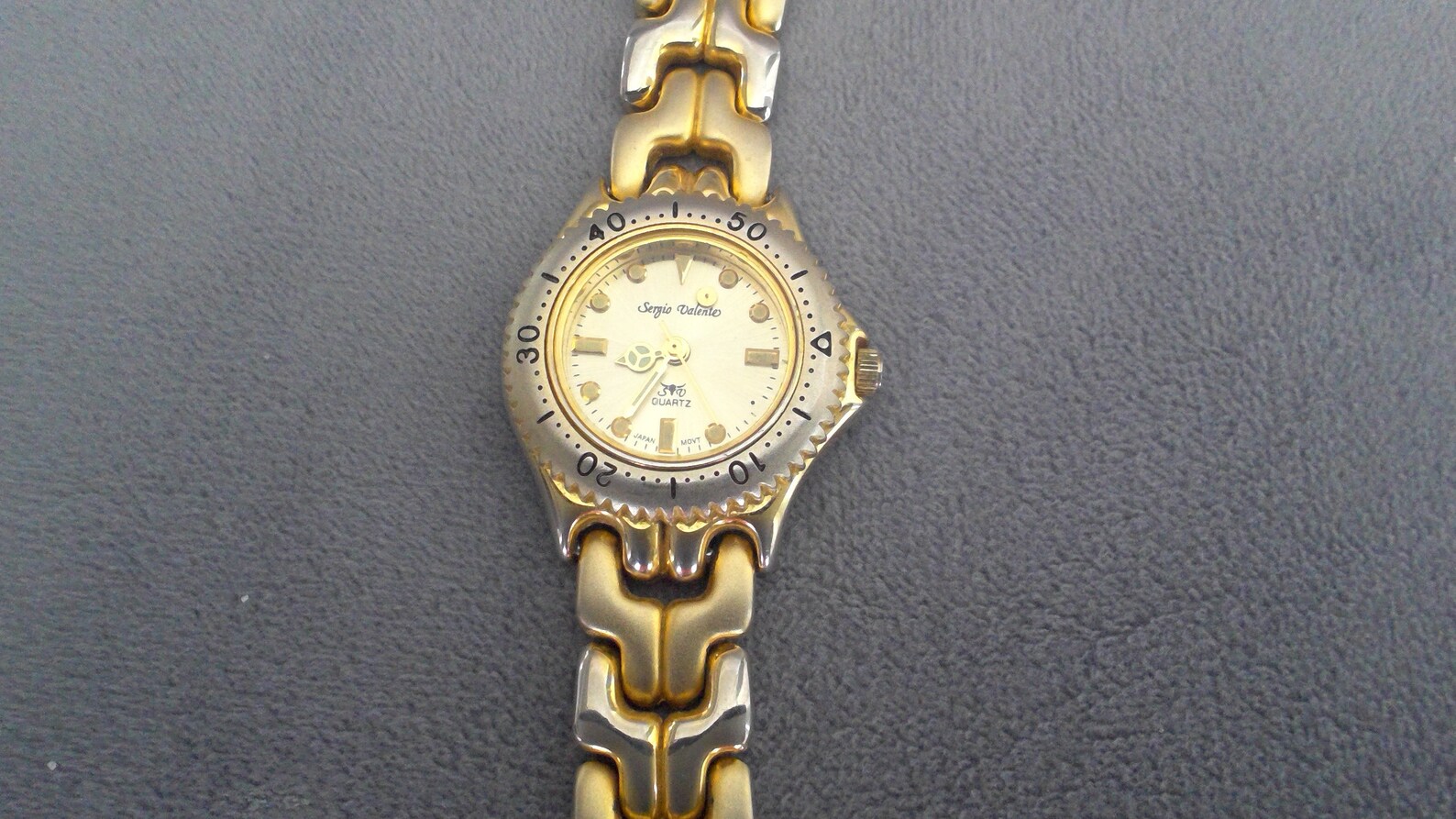 SERGIO VALENTE Japan MOVT Quartz Golden Ladies Watch With Stainless