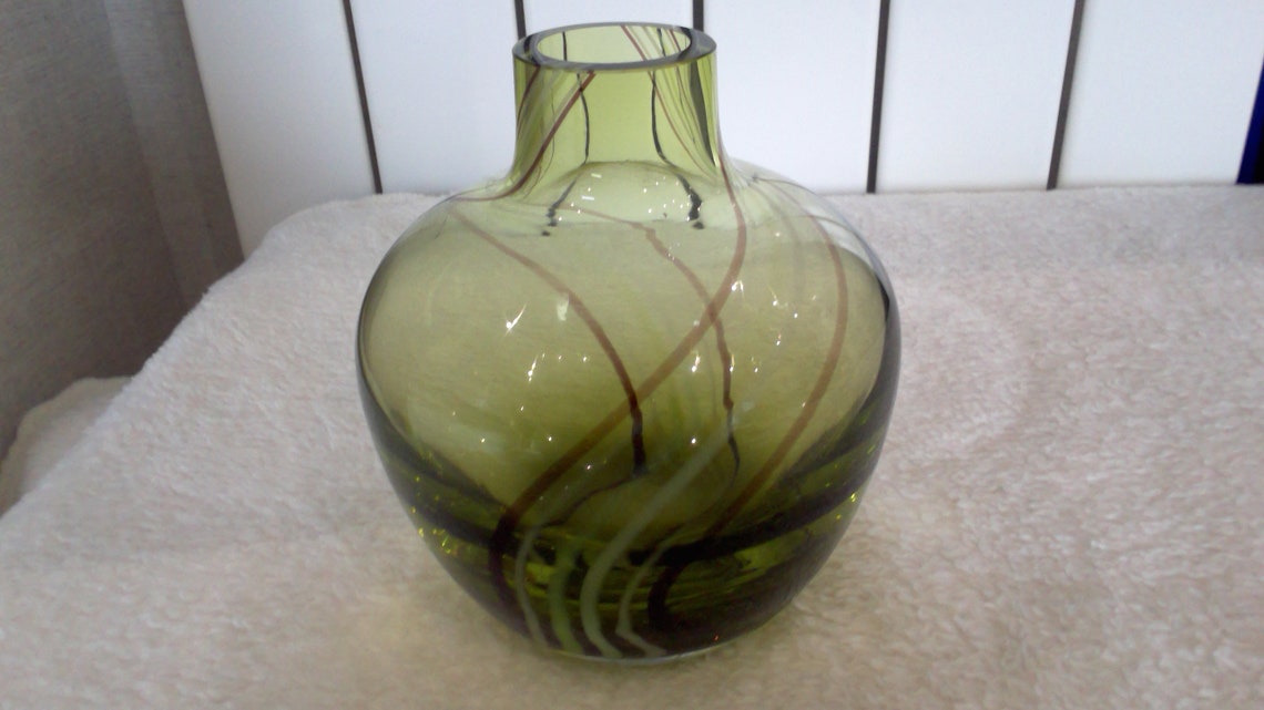 Caithness Splendid GREEN TINTED SWIRL Design Glass Vase Etsy