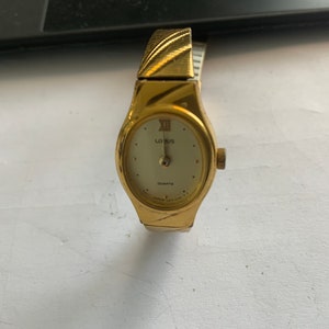 Lorus Ladies&#39; Bracelet Watch V810-5970 - by Seiko