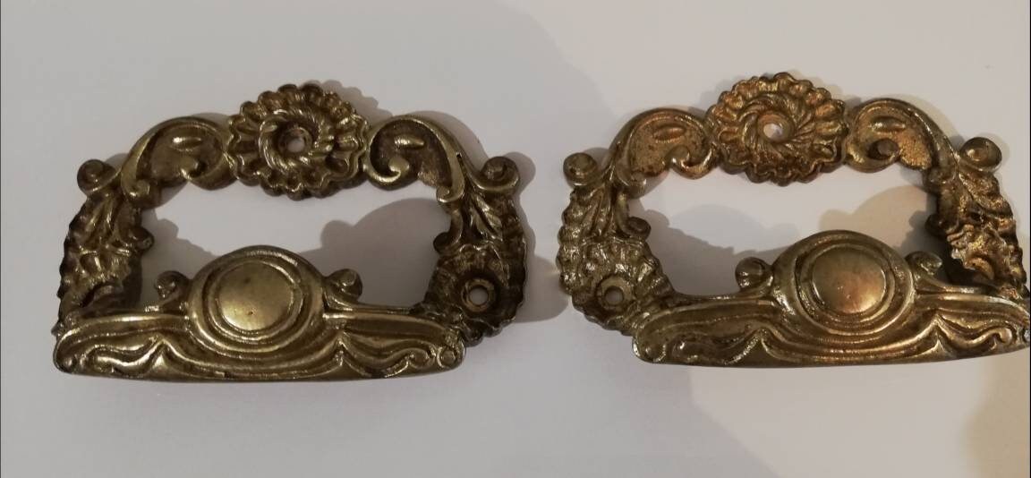 Paire Anciennes Poignées de Meuble Bronze Doré Ouvragée