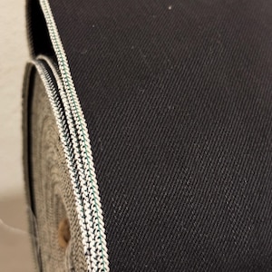 Tissu denim selvedge noir, 15 oz - ID blanc/vert, sanforisé 30 pouces - MD617BKK - KSDenim