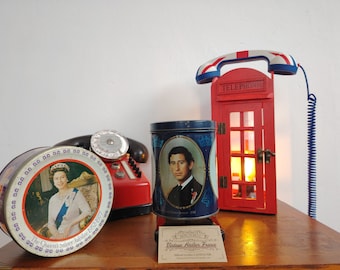 vintage commemorative metal tins royal family collector Lady Di Prince Charles Queen Elizabeth