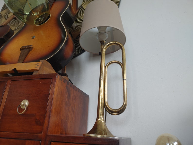 army bugle trumpet lamp image 7