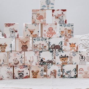 Hucha, hucha con nombre, hucha para niños, hucha para bautizo, hucha con animales del bosque, regalo para bebé, decoración habitación infantil, hucha de madera, hucha