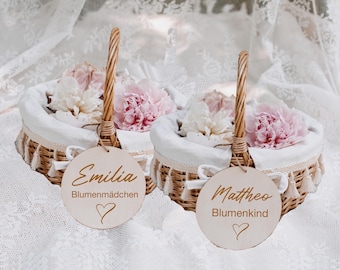 Personlig blomkorg för blomsterflicka för bröllop, rottingkorg, blomsterbarn med namnetikett