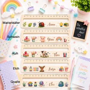 Personalisierte Leseschablone aus Holz als sinnvolles Geschenk zum Schulanfang und zur Einschulung.