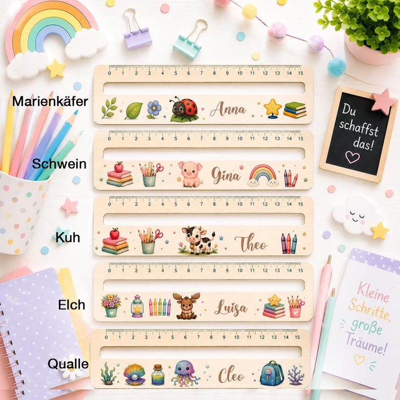 Personalisierte Leseschablone aus Holz als sinnvolles Geschenk zum Schulanfang und zur Einschulung.