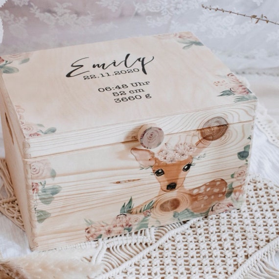GRAVURZEILE Scatola Dei Ricordi In Legno Per Neonato – Procione – Personalizzata Con Nome E Data – Regalo Nascita 30x20x14 Cm