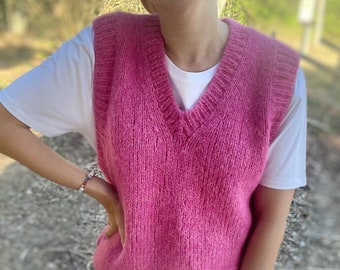 Knitting pattern - V-Neck Vest, easy to knit, beginner friendly tutorial, sweater vest pattern, fast knit pattern, eng, fr, de