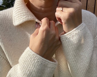 Knitting Pattern - buttoned sweater cardigan, flat knit -5 O’clock Cardigan
