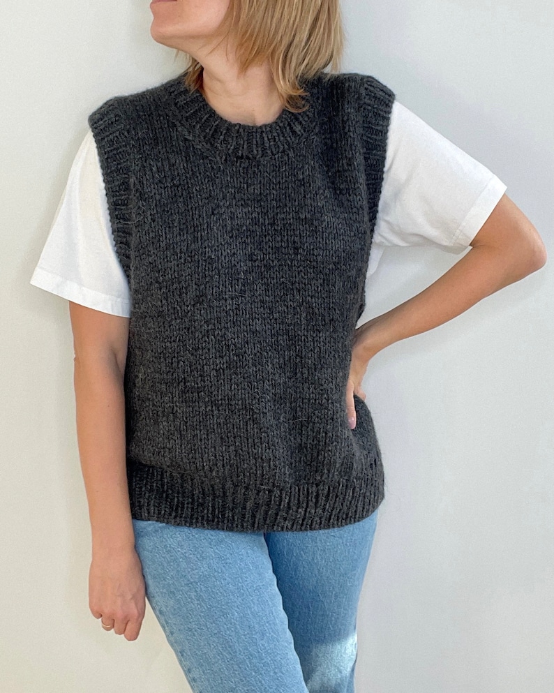 MODÈLE de gilet facile à tricoter, tutoriel de tricot épais débutant avancé à intermédiaire, gilet pull en tricot rapide, modèle de pull sans manches PDF image 5