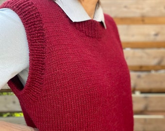 Knitting pattern - crew neck vest, ENG, FR, easy to knit, advanced beginner knit tutorial, video support, sweater vest pattern, fast knit