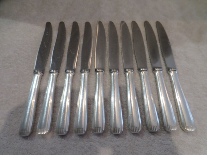 10 couteaux de table métal argenté style art deco orfèvre Alfenide French silver-plated dinner knives 24,8cm image 8
