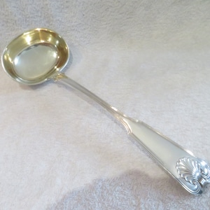 Magnifique louche à potage argent 84 zolotnik St Petersbourg décor coquille 1837 Russian 875 silver large soup ladle