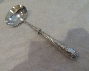 Ladle spoon with silver sauce 950 Minerve and silver metal rockery style 1900 French 950 silver - silver-plated gravy ladle rococo st
