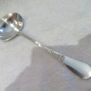 Louche à sauce argent 950 Minerve style renaissance orfèvre J Granvigne 1900 French 950 silver gravy ladle