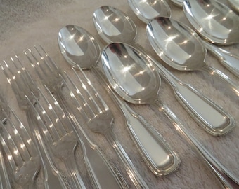 12 couverts à dessert métal argenté style art deco zig zag orfèvre Boulenger French silver-plated 24p dessert cutlery set