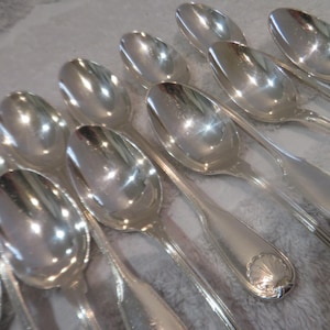 12 silver-plated coffee spoons with goldsmith Boulenger shell net decor French silver-plated coffee spoons 14.1cm