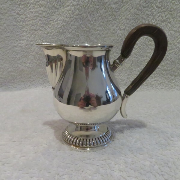 Crémier argent 800 Italie modèle Godrons Orfèvre PP Venise (begin 20e c Italiaanse 800 zilveren melkkan, creamer Venetië)