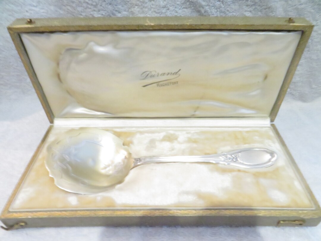 Beautiful 950 Silver Strawberry Server, Minerva Hallmark, Louis XVI ...