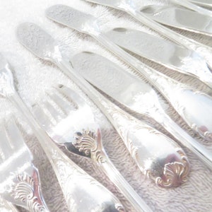 12 couverts à poisson métal argenté orfèvre Christofle modèle Marly Vintage French silver-plated 24p fish cutlery set