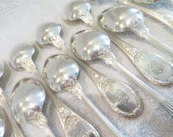 12 soup spoons silver plated metal handle Louis XVI style goldsmith Christofle model Trianon French silver-plated soup spoons 21.8cm