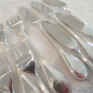 5 couverts à poisson métal argenté orfèvre Christofle modèle Perles Vintage French silver-plated 10p fish cutlery set