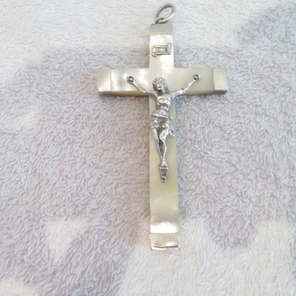 Jolie croix en pendentif argent 800 (crabe) et nacre datée 1904 Gorgeous French 800 & mother-of-pearl cross pendant