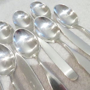8 cuillères à dessert argent 800 Allemagne style Moderniste orfèvre Wilkens modèle Constanze 1960 German 800 silver dessert spoons