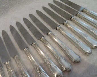 12 couteau de table métal argenté style empire orfèvre Chambly 