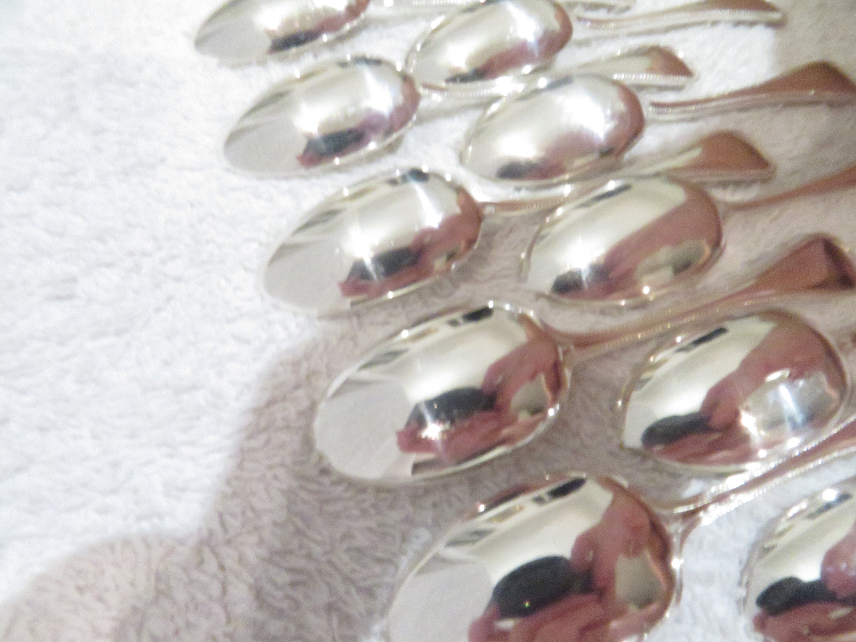 12 cuillères à moka Christofle modèle perle - Arts de la table