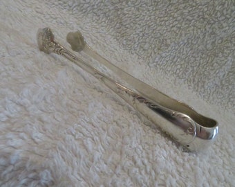 Pince à Sucre Métal Argenté Mod Rocaille Orfèvre Christofle Modèle Vieux Marly Chrysanthème (french Silver-plated Sugar Tongs Old Marly) - Canada