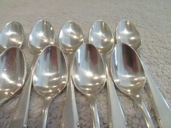 Ménagère 12 cuillères à moka métal argenté